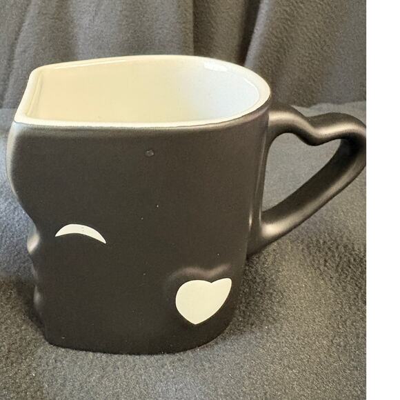 Kissing Mugs Ceramic Coffee Mugs Set Love Coffee Cups for Couples - Picture 3 of 6
